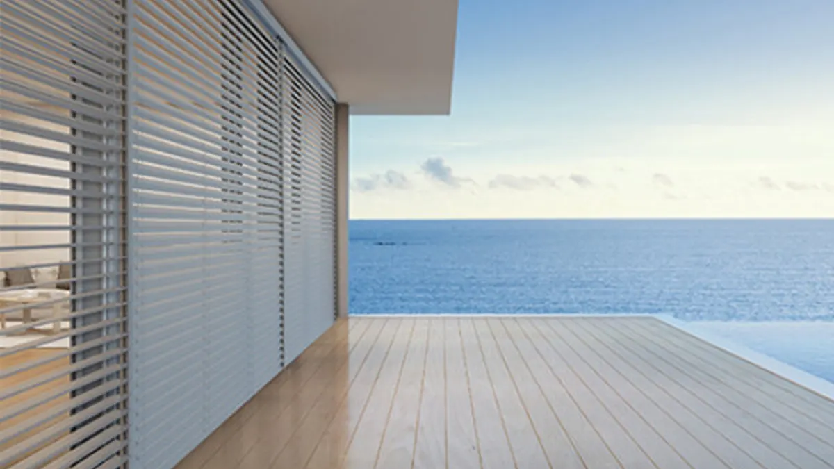 Brise soleil orientable maison moderne