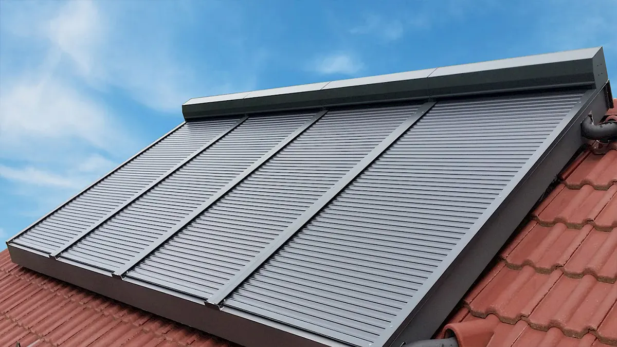 Velux avec volet roulant intégré