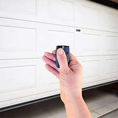 Motorisation connectée de porte de garage à Lyon – Volets Lyonnais