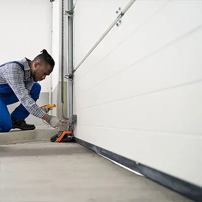 Réparation de porte de garage à Lyon – Volets Lyonnais